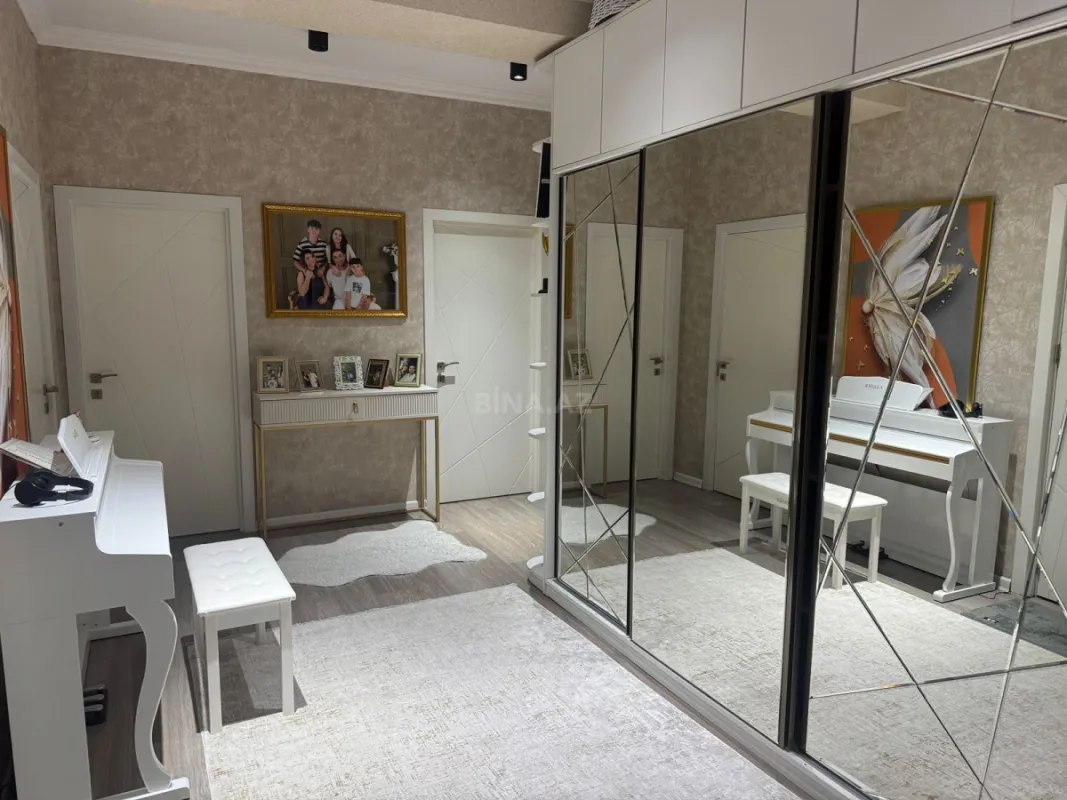 Satılır 3 otaqlı mənzil 120 m²