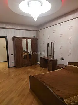 Kirayə verilir 2 otaqlı mənzil 87 m²