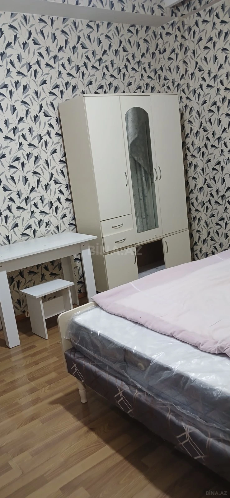 Kirayə verilir 1 otaqlı mənzil 65 m²