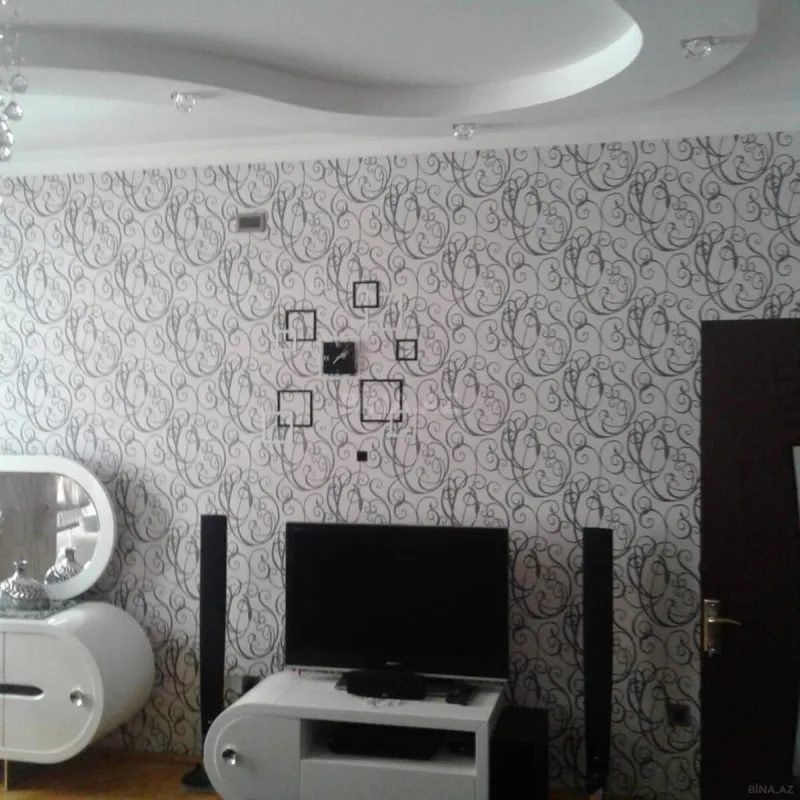 Kirayə verilir 3 otaqlı mənzil 120 m²