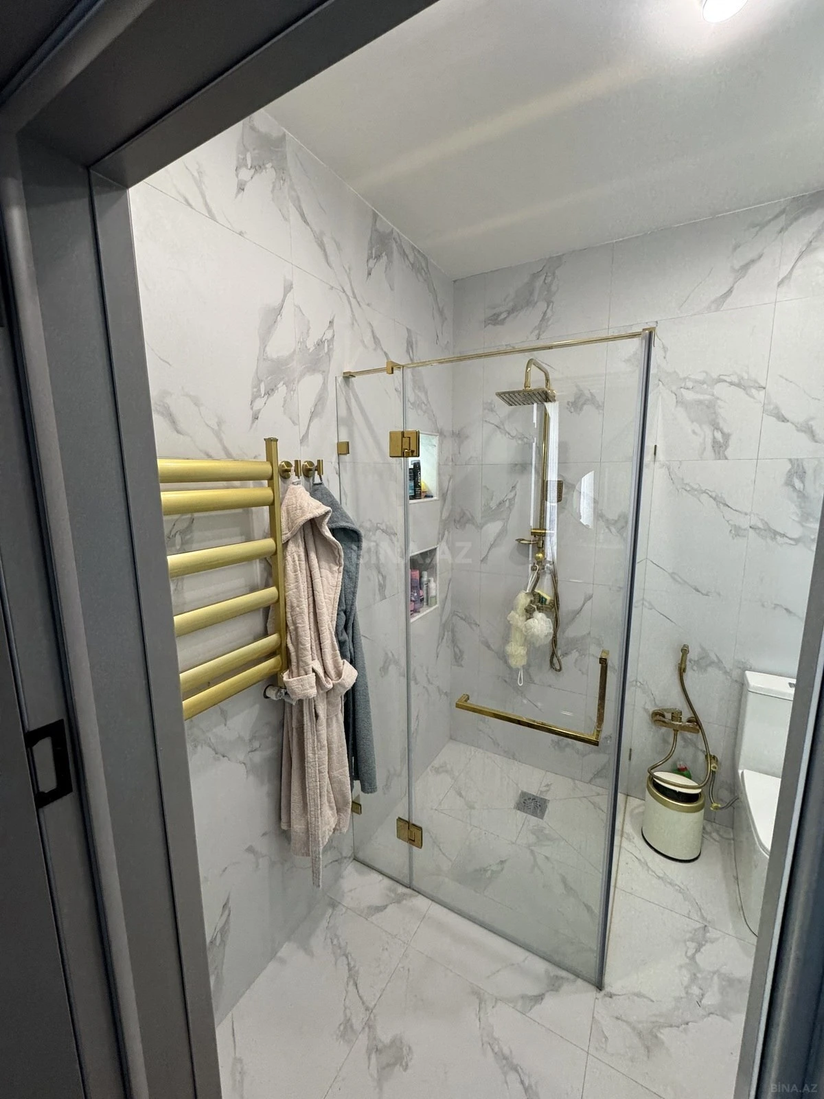 Satılır 3 otaqlı həyət evi 145 m²