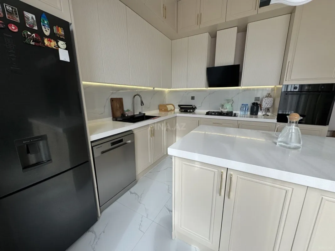 Satılır 3 otaqlı həyət evi 145 m²