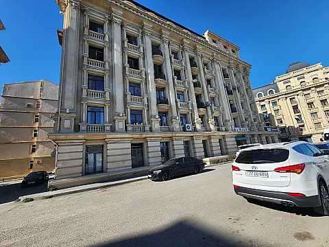 Satılır 4 otaqlı mənzil 130 m² — Bakı, Bayıl 4 otaq 130.00 m²