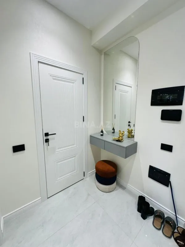 Satılır 2 otaqlı mənzil 58 m²