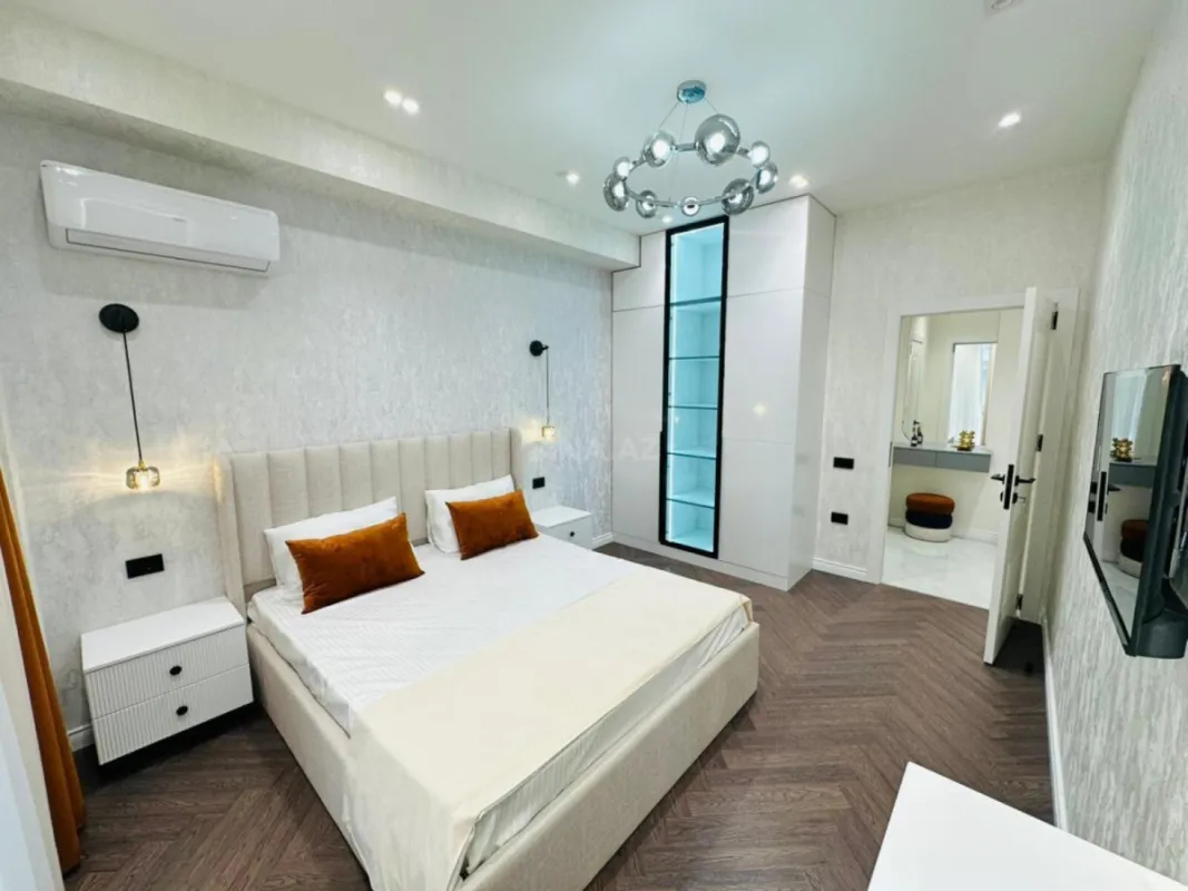 Satılır 2 otaqlı mənzil 58 m²