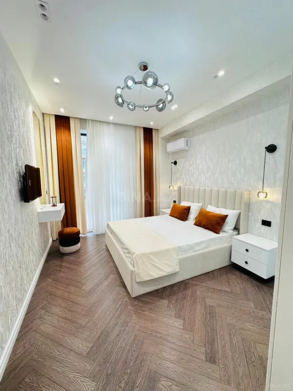 Satılır 2 otaqlı mənzil 58 m²