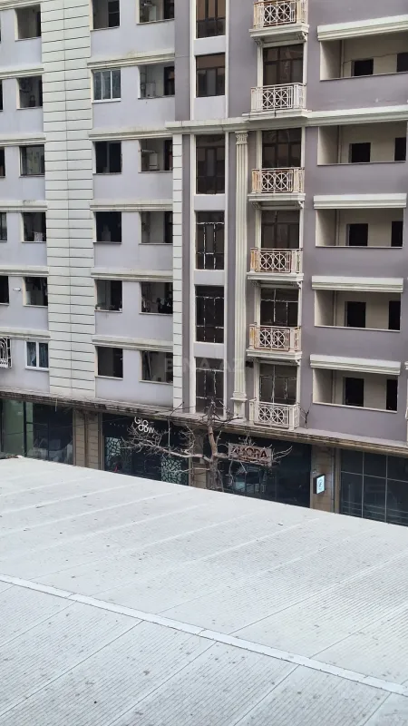 Satılır 2 otaqlı mənzil 85 m²