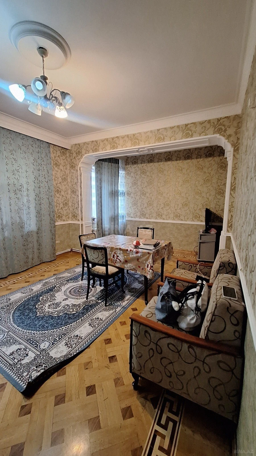 Satılır 2 otaqlı mənzil 85 m²