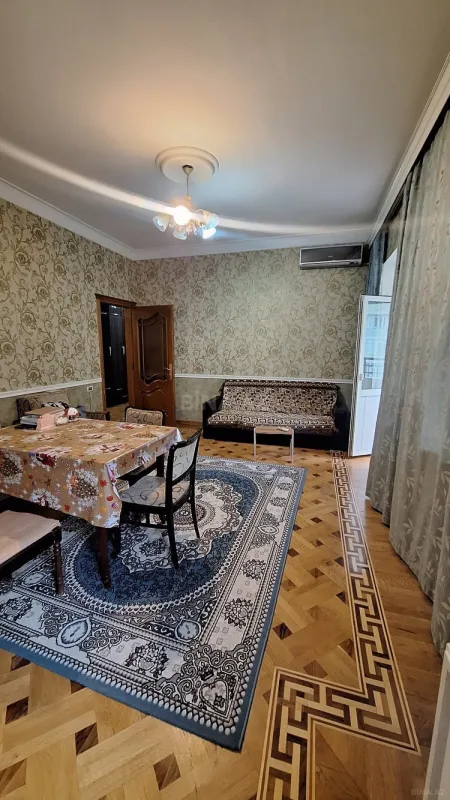 Satılır 2 otaqlı mənzil 85 m²