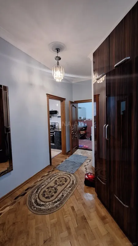 Satılır 2 otaqlı mənzil 85 m²