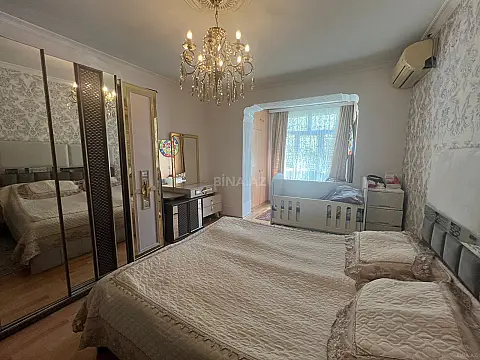 Satılır 4 otaqlı mənzil 115 m²