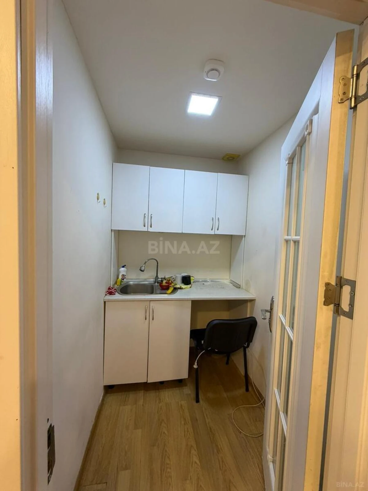 Kirayə verilir 1 otaqlı ofis 40 m²