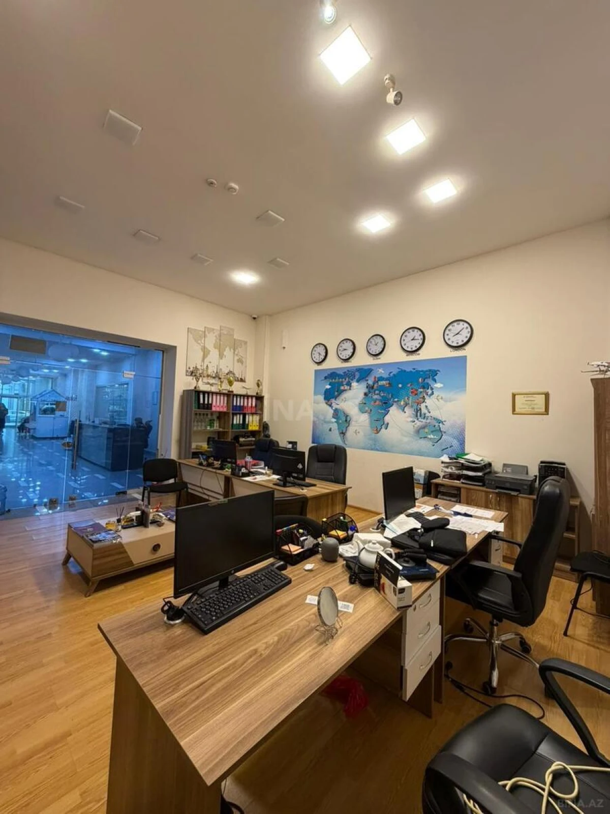 Kirayə verilir 1 otaqlı ofis 40 m²