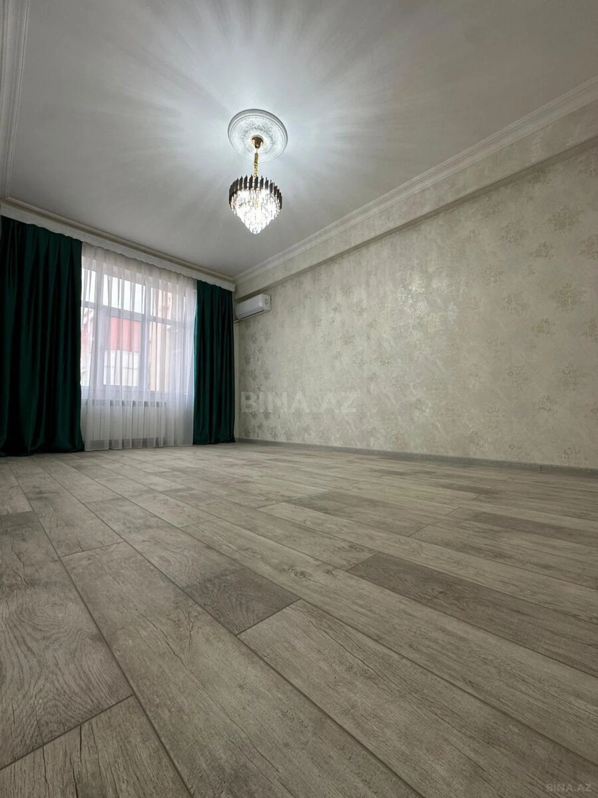 Satılır 2 otaqlı mənzil 55 m²