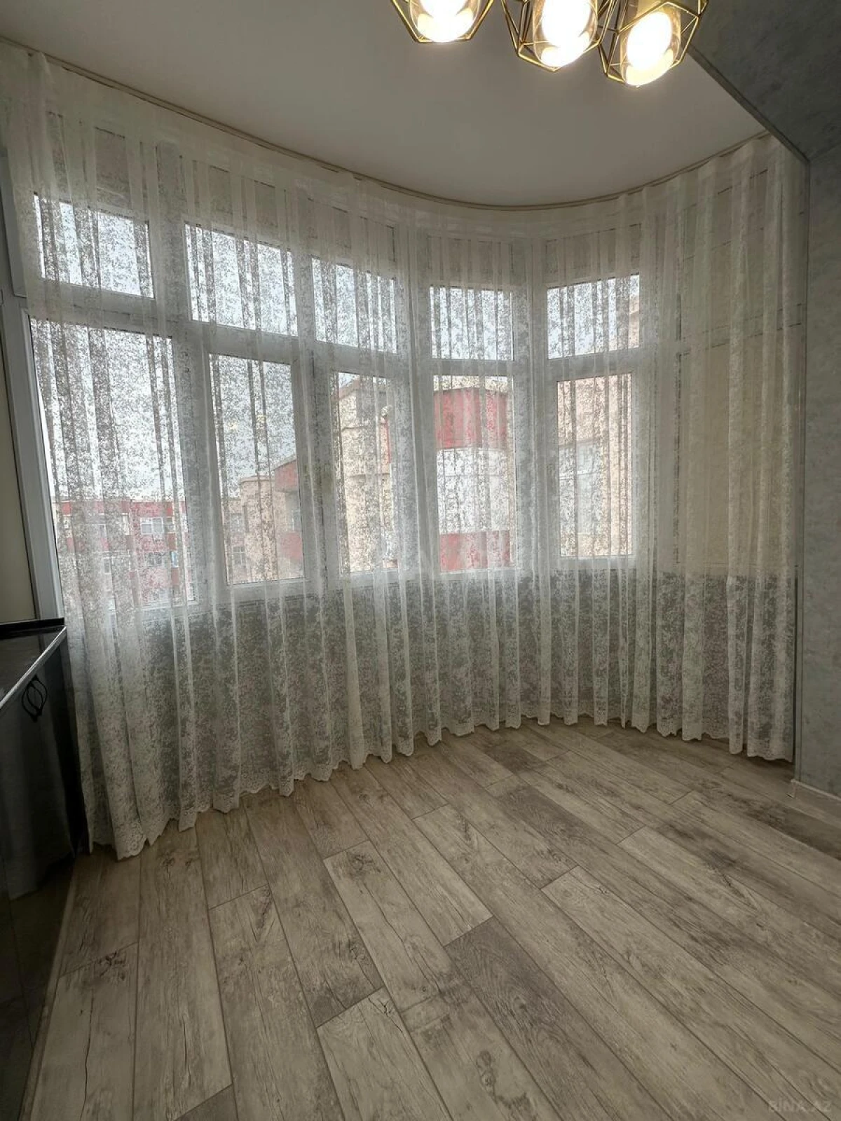 Satılır 2 otaqlı mənzil 55 m²