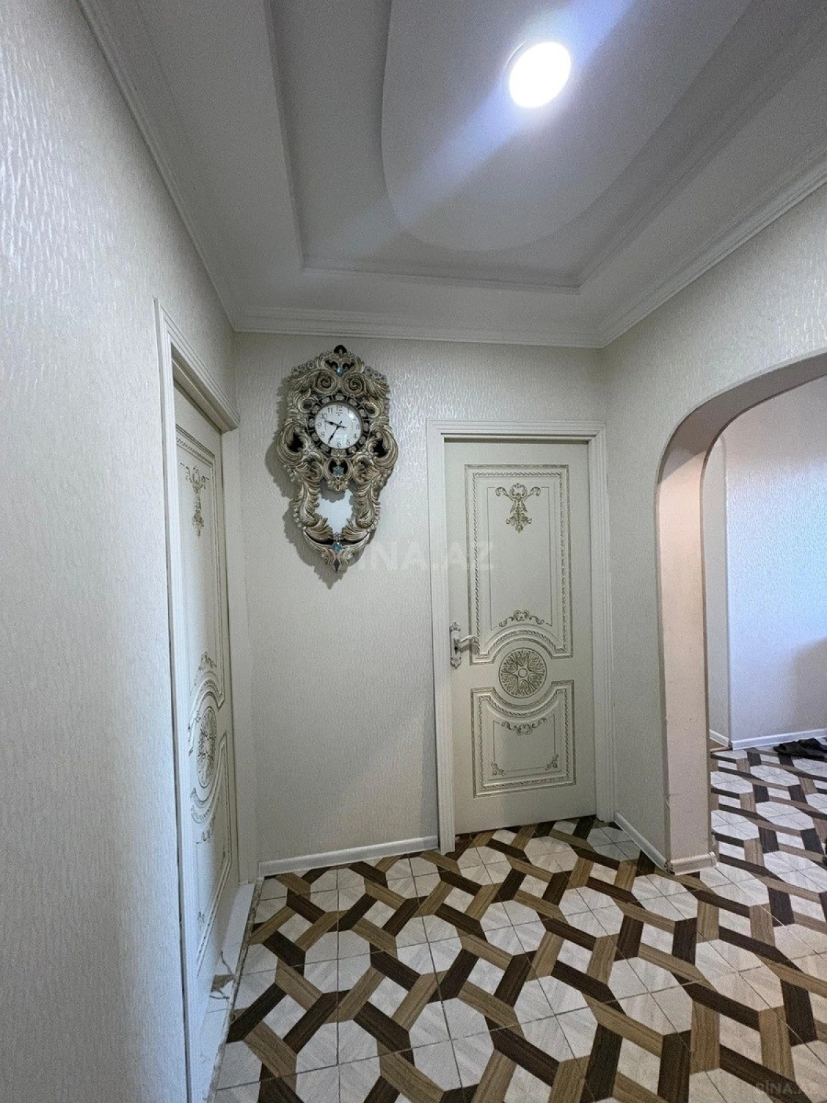 Satılır 4 otaqlı mənzil 85 m²