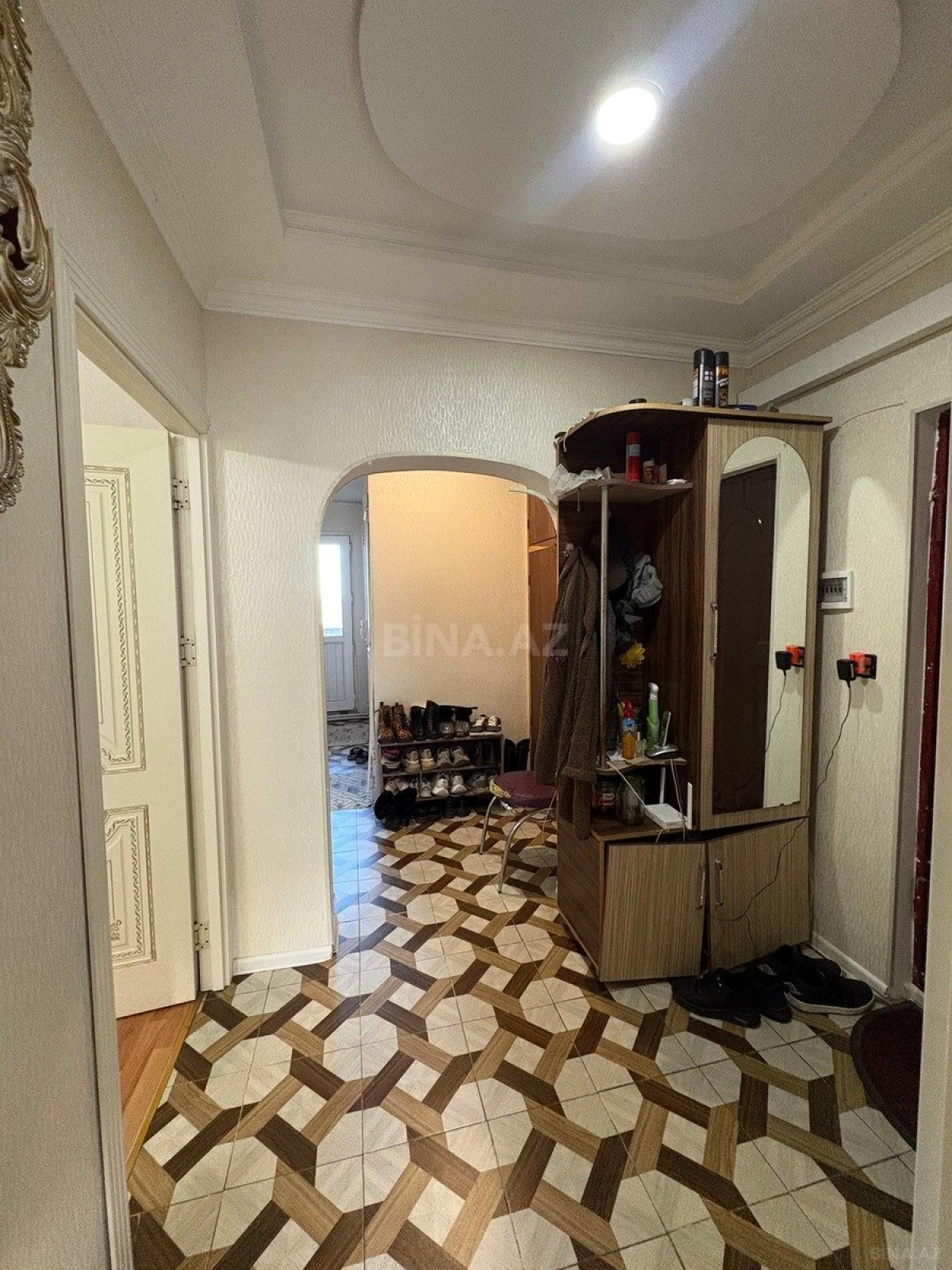 Satılır 4 otaqlı mənzil 85 m²