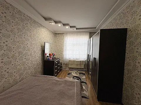 Satılır 4 otaqlı mənzil 85 m²