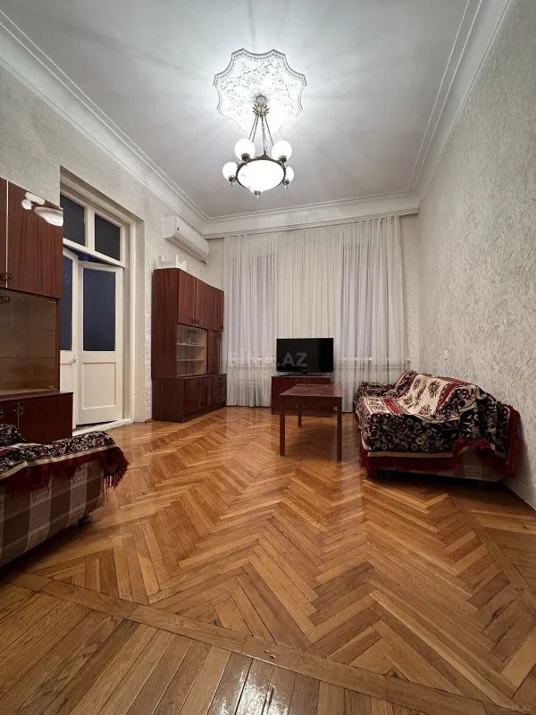 Kirayə verilir 3 otaqlı mənzil 90 m²