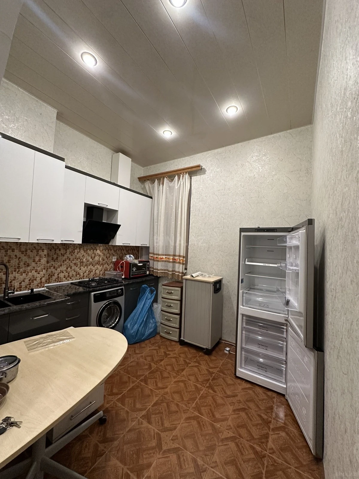 Kirayə verilir 3 otaqlı mənzil 90 m²