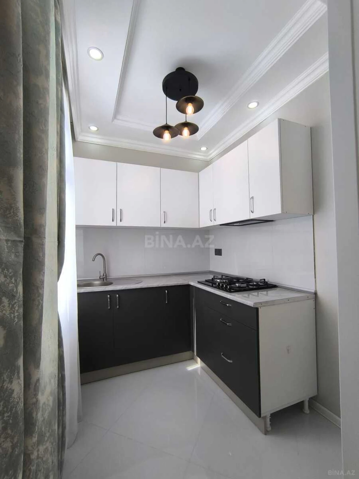 Satılır 3 otaqlı mənzil 83 m²