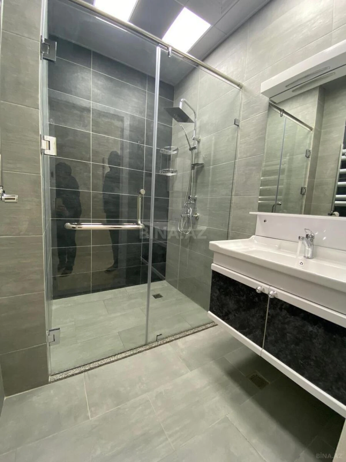 Kirayə verilir 3 otaqlı mənzil 120 m²