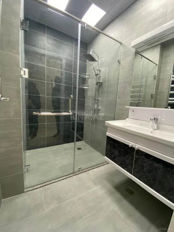 Kirayə verilir 3 otaqlı mənzil 120 m²