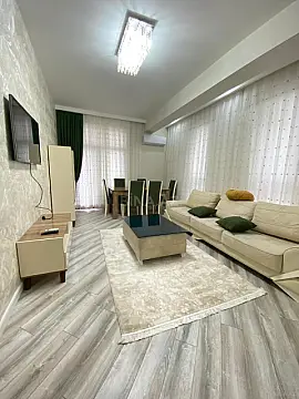 Kirayə verilir 3 otaqlı mənzil 120 m²