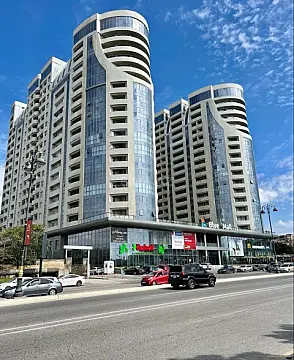 Satılır 4 otaqlı mənzil 200 m² — Bakı, Həzi Aslanov qəs. 4 otaq 200.00 m²