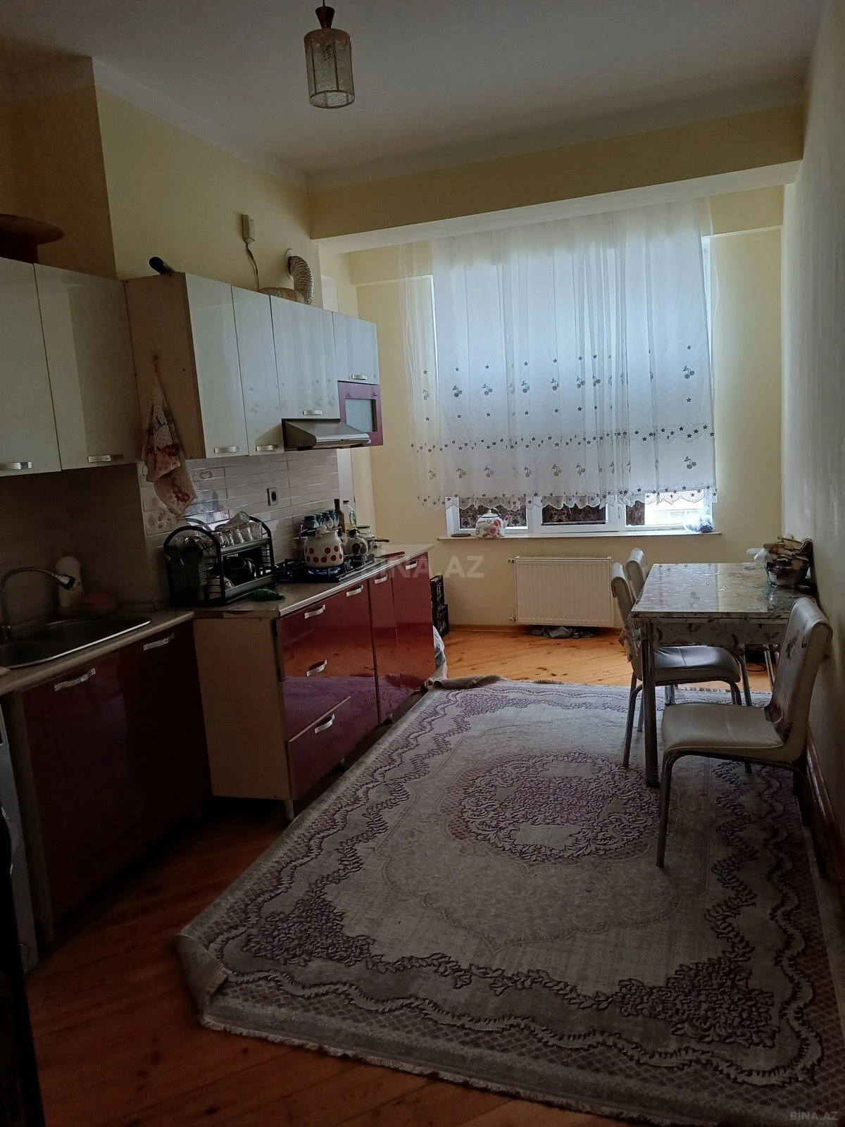 Satılır 2 otaqlı mənzil 91 m²