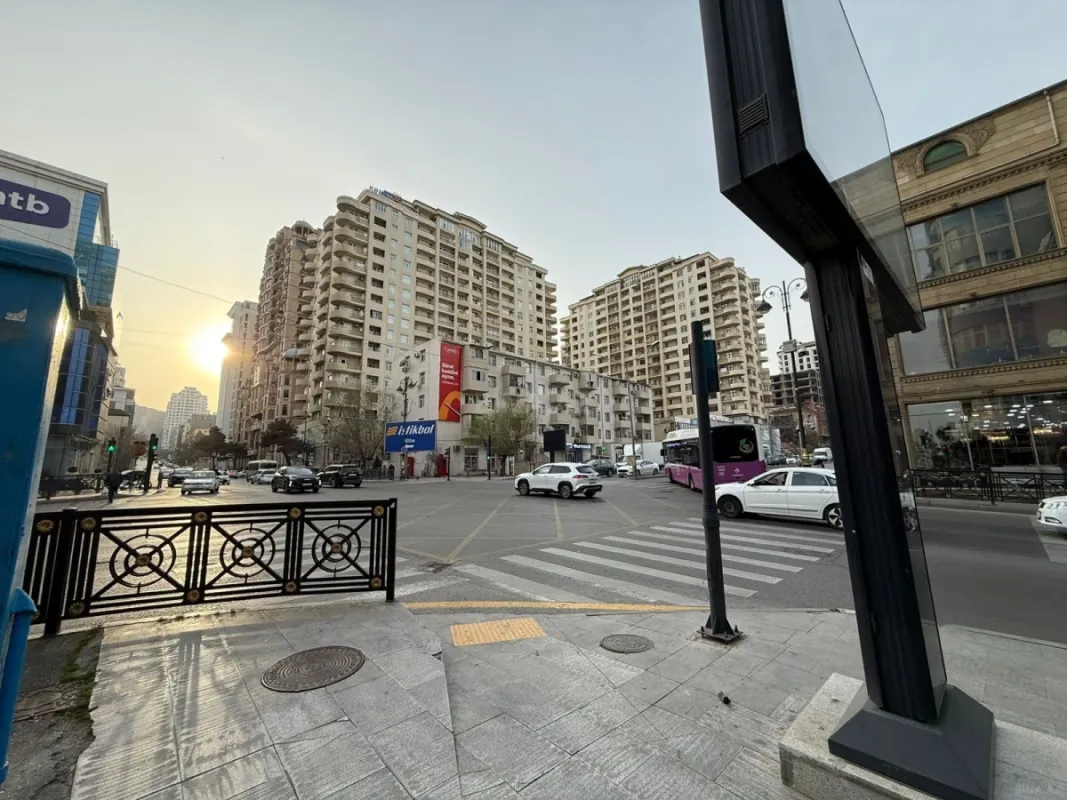 Satılır 2 otaqlı mənzil 60 m²