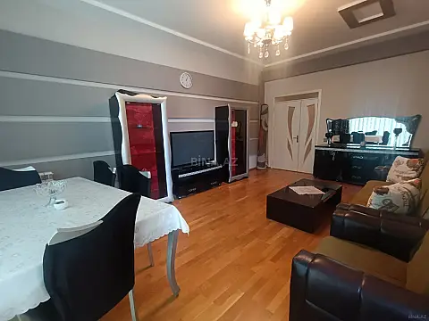 Kirayə verilir 2 otaqlı mənzil 100 m²