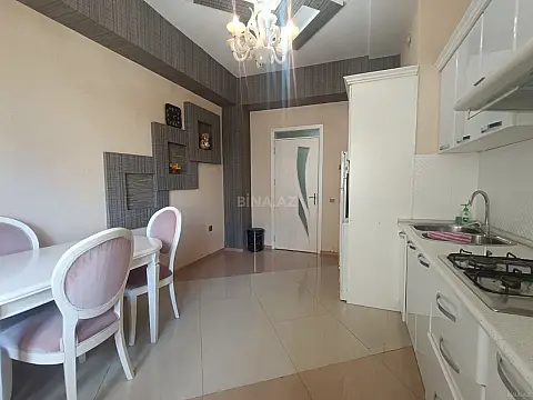 Kirayə verilir 2 otaqlı mənzil 100 m²