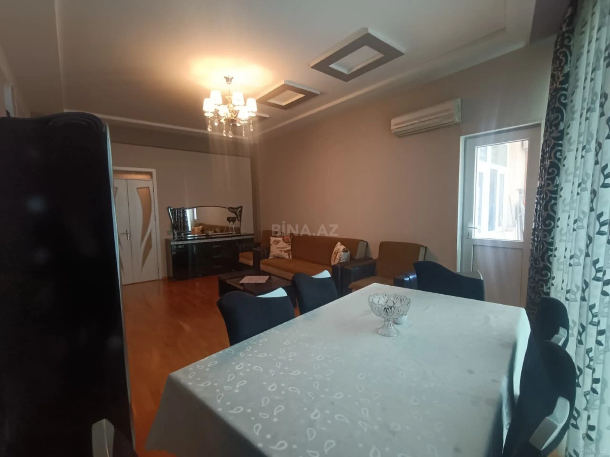 Kirayə verilir 2 otaqlı mənzil 100 m²