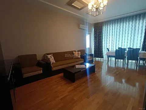 Kirayə verilir 2 otaqlı mənzil 100 m²