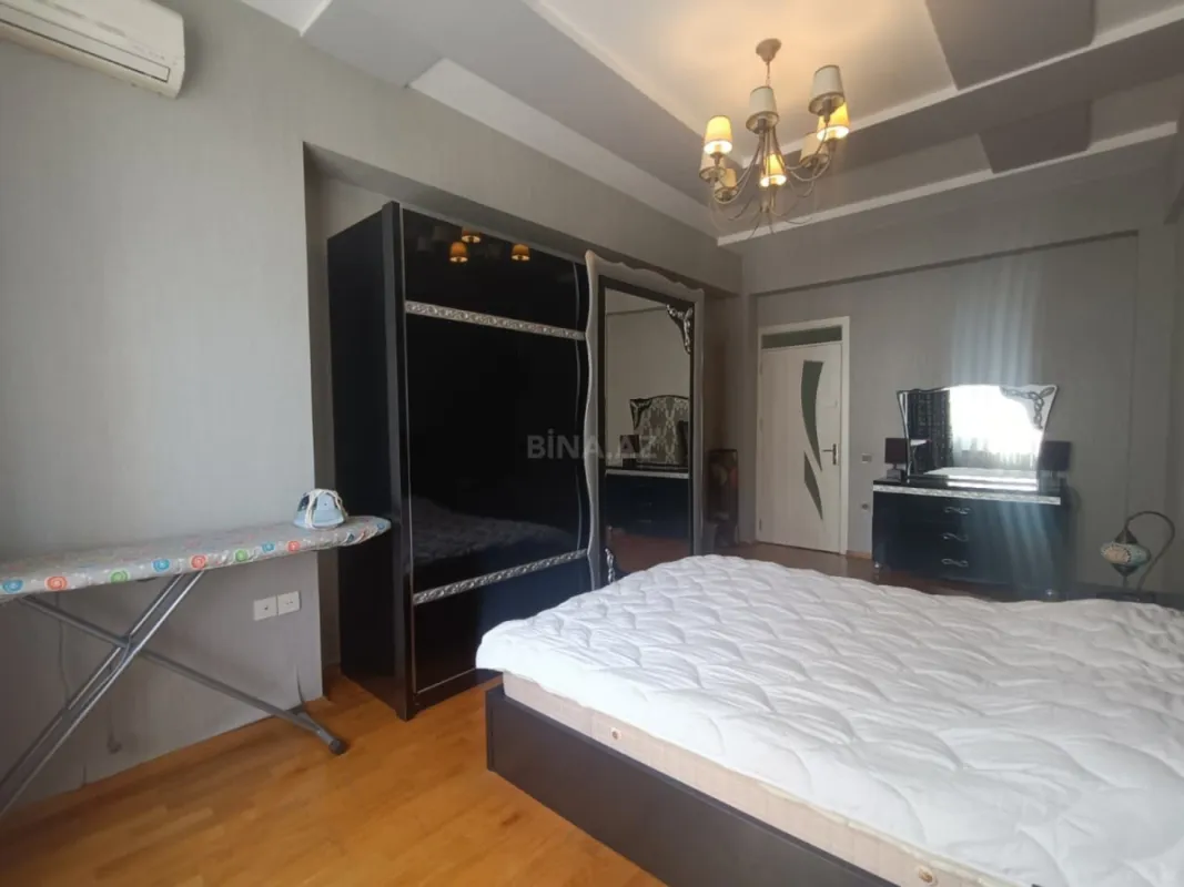 Kirayə verilir 2 otaqlı mənzil 100 m²