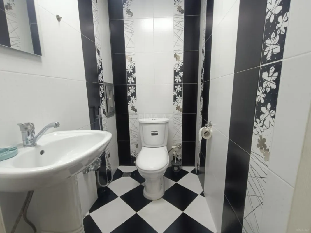 Kirayə verilir 2 otaqlı mənzil 100 m²