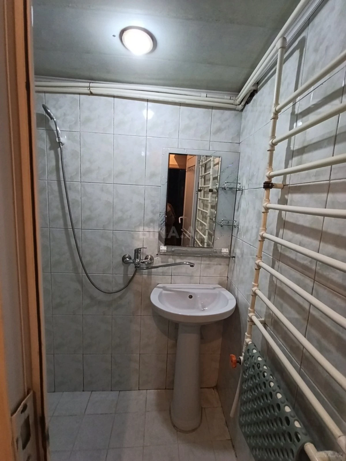 Kirayə verilir 2 otaqlı mənzil 45 m²