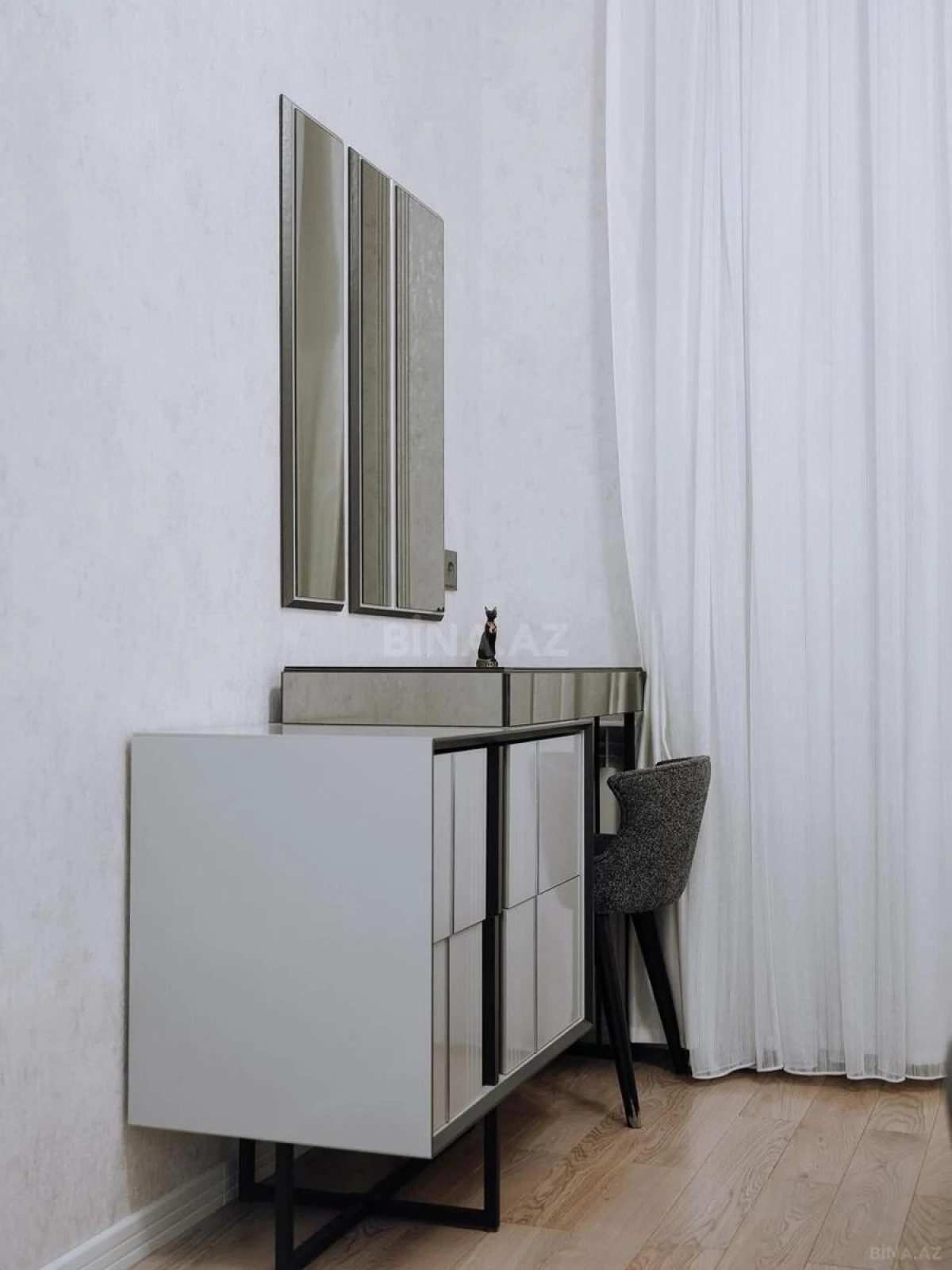 Kirayə verilir 2 otaqlı mənzil 68 m²