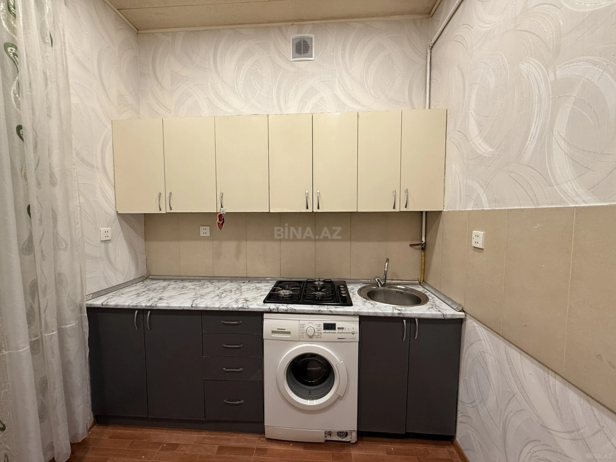 Kirayə verilir 2 otaqlı mənzil 56 m²