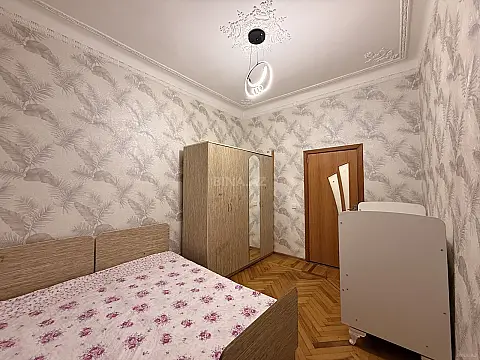 Kirayə verilir 2 otaqlı mənzil 56 m²