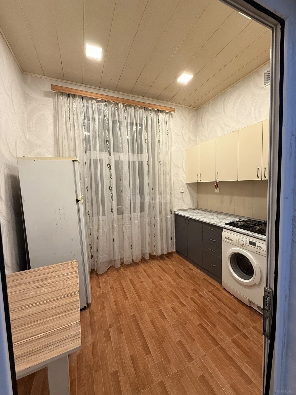 Kirayə verilir 2 otaqlı mənzil 56 m²