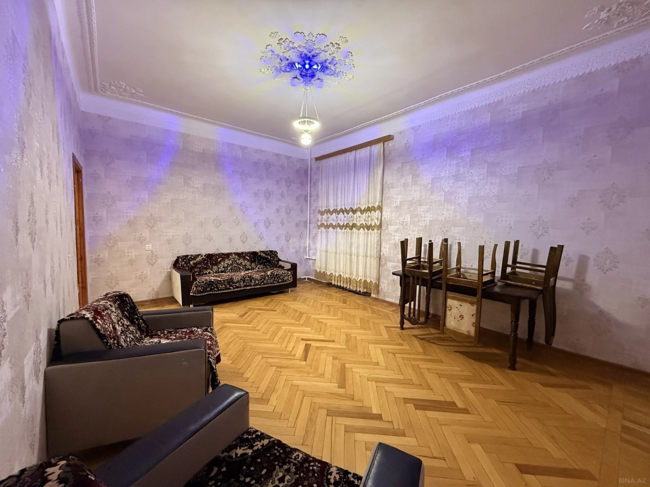 Kirayə verilir 2 otaqlı mənzil 56 m²