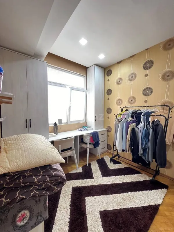 Satılır 3 otaqlı mənzil 108 m²