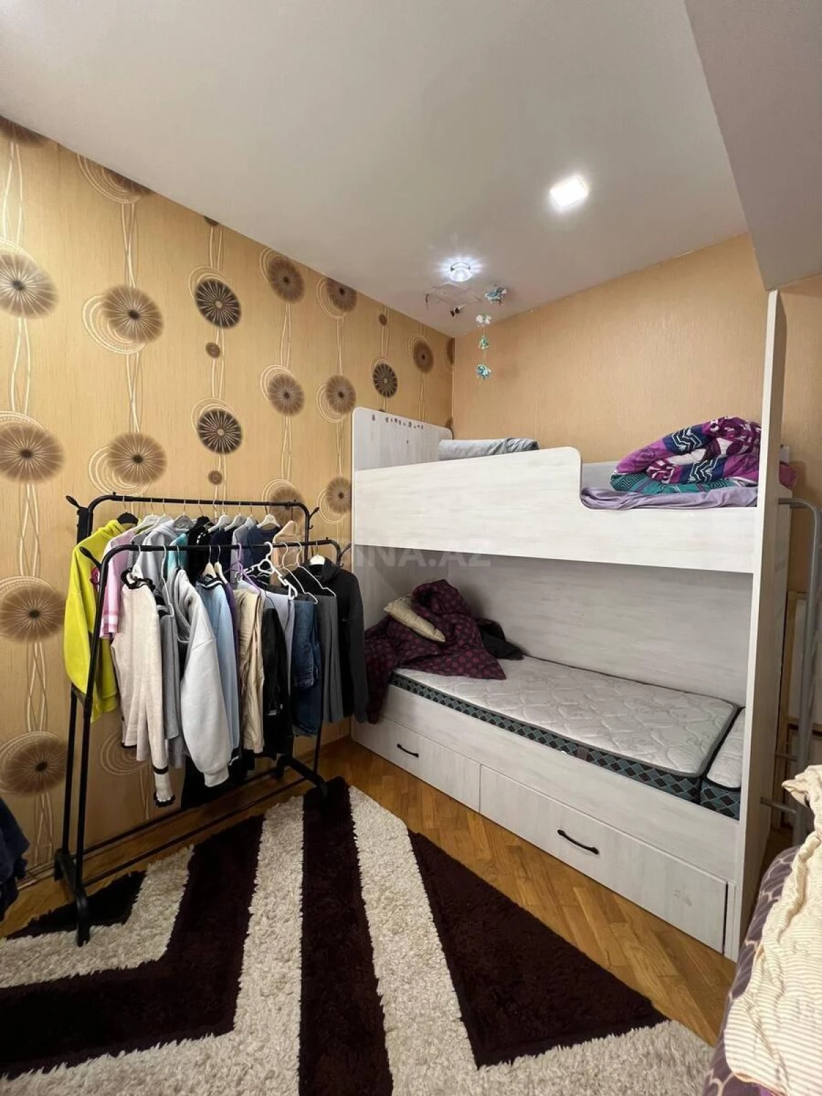 Satılır 3 otaqlı mənzil 108 m²