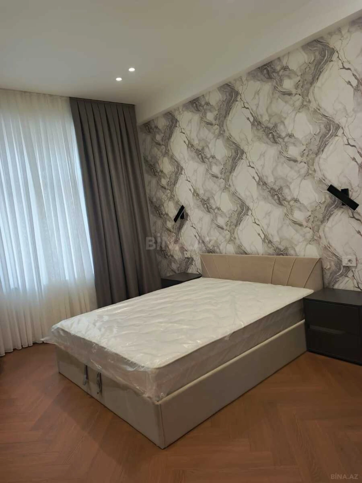 Kirayə verilir 3 otaqlı mənzil 130 m²