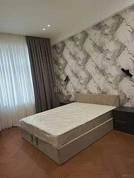 Kirayə verilir 3 otaqlı mənzil 130 m²