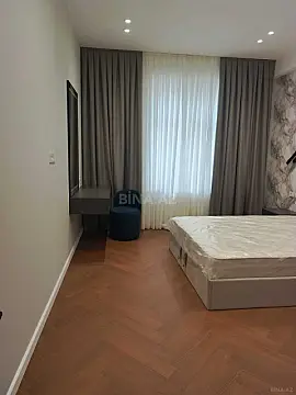 Kirayə verilir 3 otaqlı mənzil 130 m²