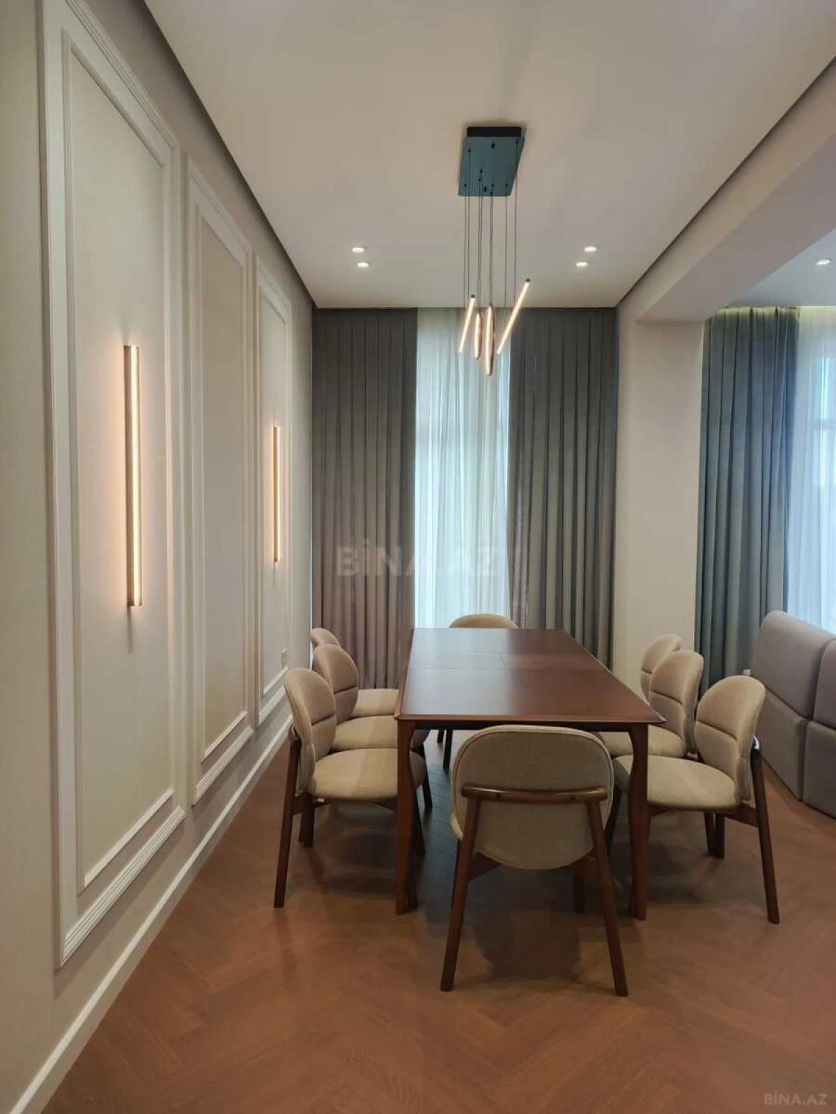 Kirayə verilir 3 otaqlı mənzil 130 m²