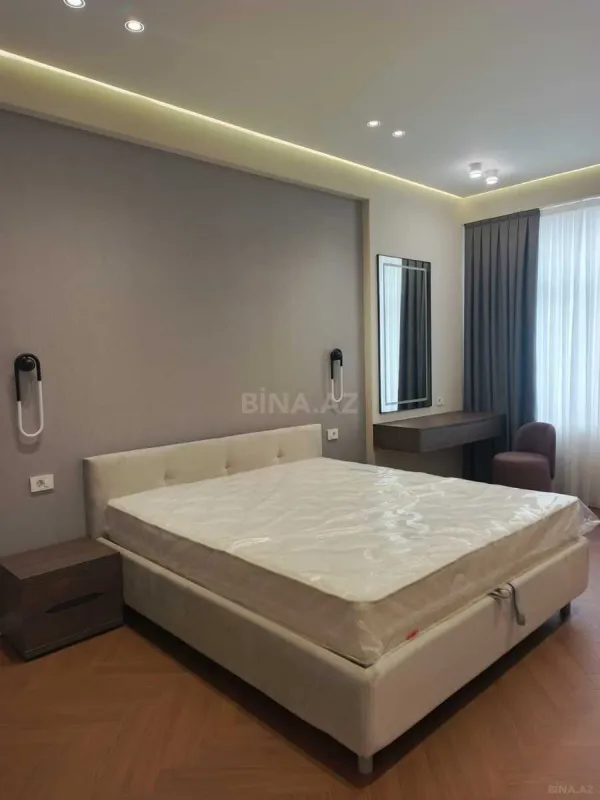 Kirayə verilir 3 otaqlı mənzil 130 m²